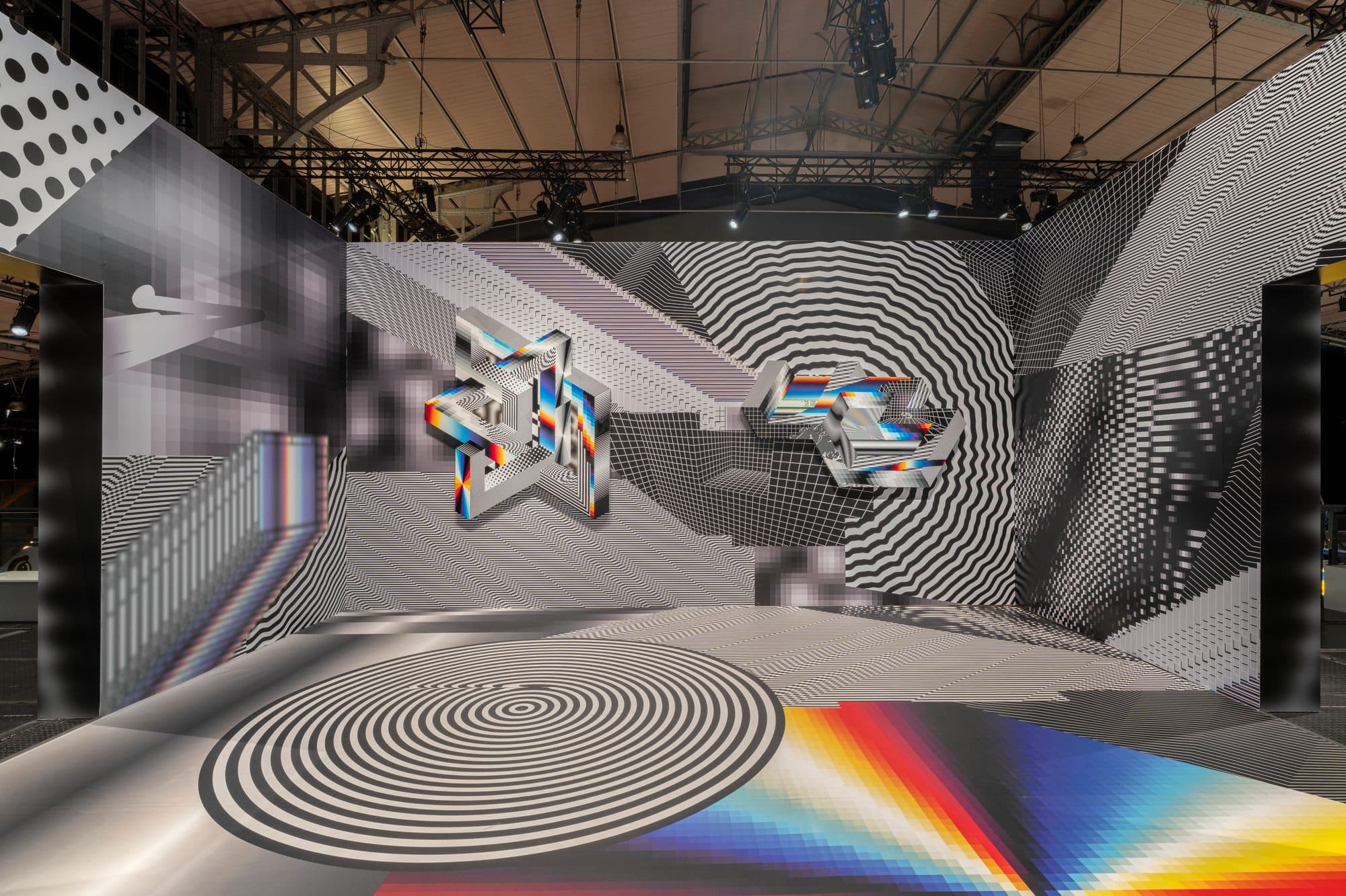 La sala de Felipe Pantone en Beyond the Streets París, Grande Halle de la Villette, 2026