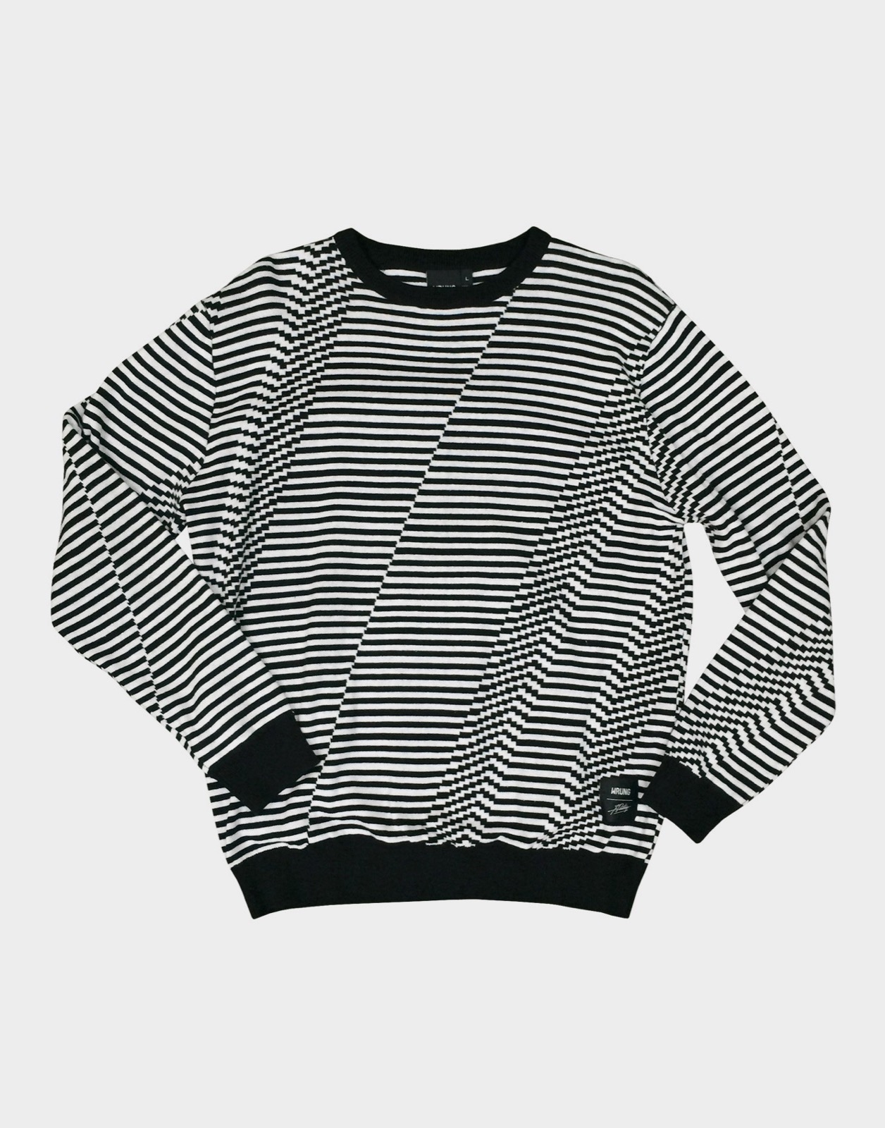 Wrung × Felipe Pantone — Sudadera — foto de prensa · prototipo local — clearance por imagen antes de publicar