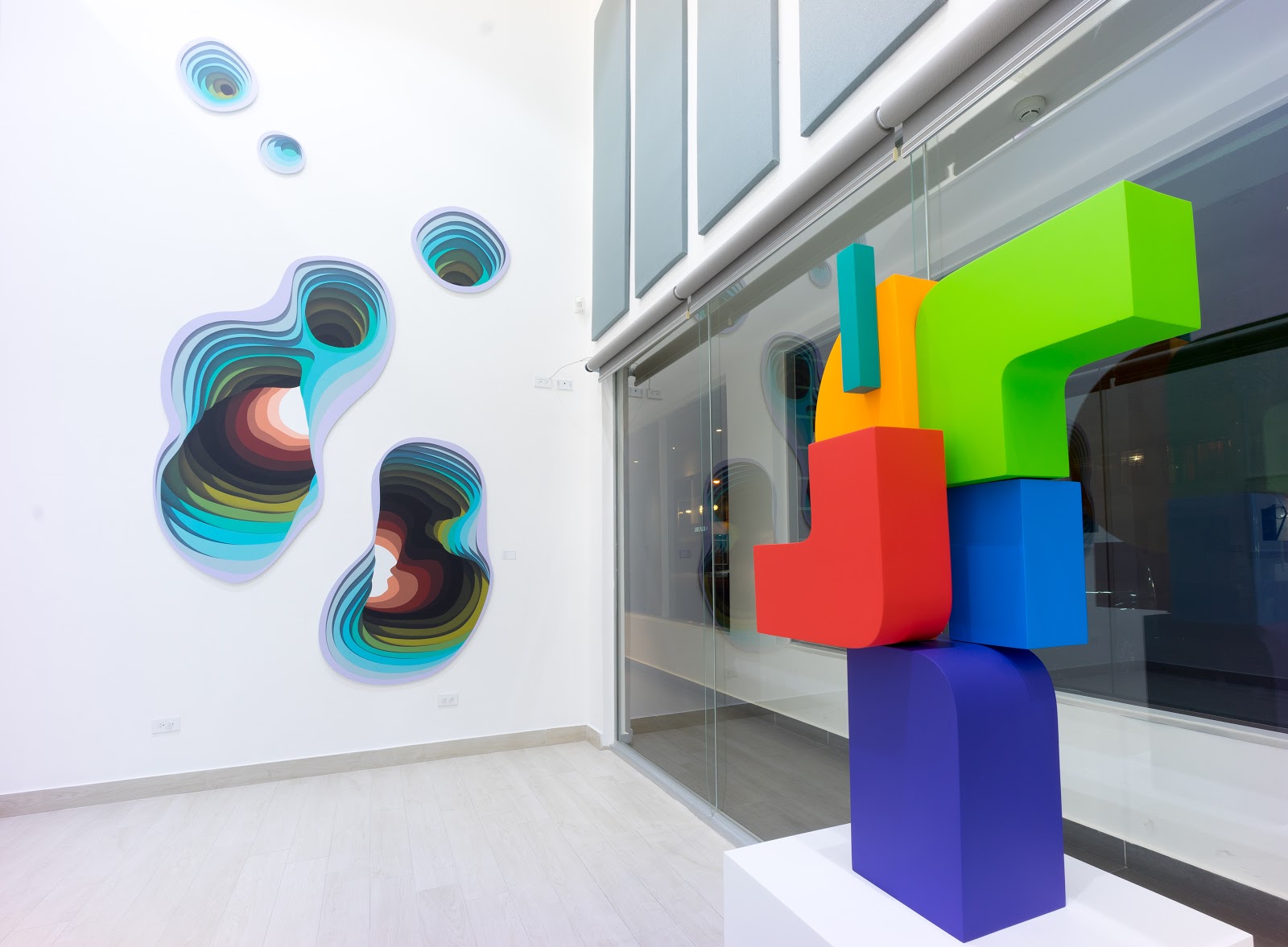 Spectra — vista de sala (03.jpg)