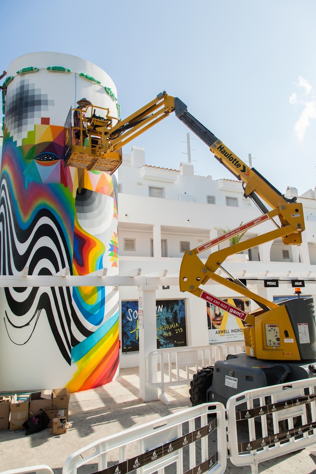 Wall Burners (Ushuaïa) — Ibiza, 2016