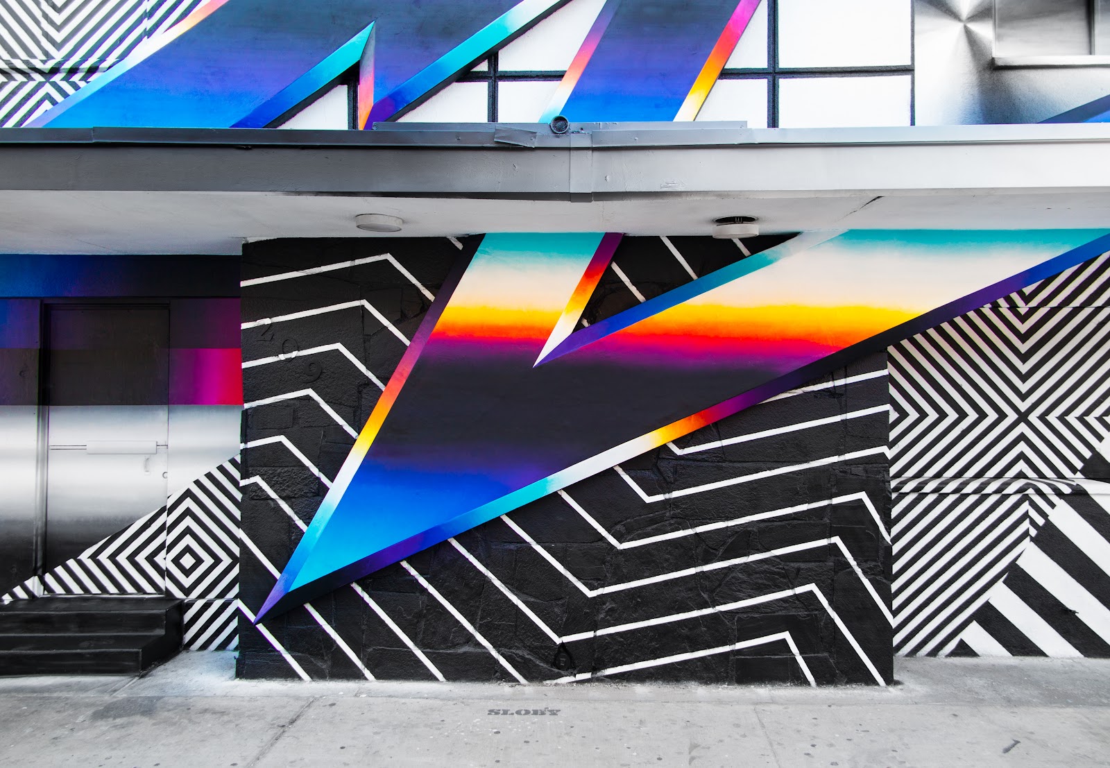 W3-Dimensional mural (Life is Beautiful), 2016 — foto del Drive del estudio (harvest 2026-07-04) · carpeta las-vegas-2016-w3-dimensional