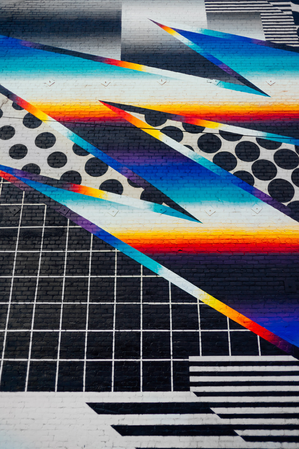 Optichromie for Long Beach, 2016 — Detalle del degradado contra la retícula.