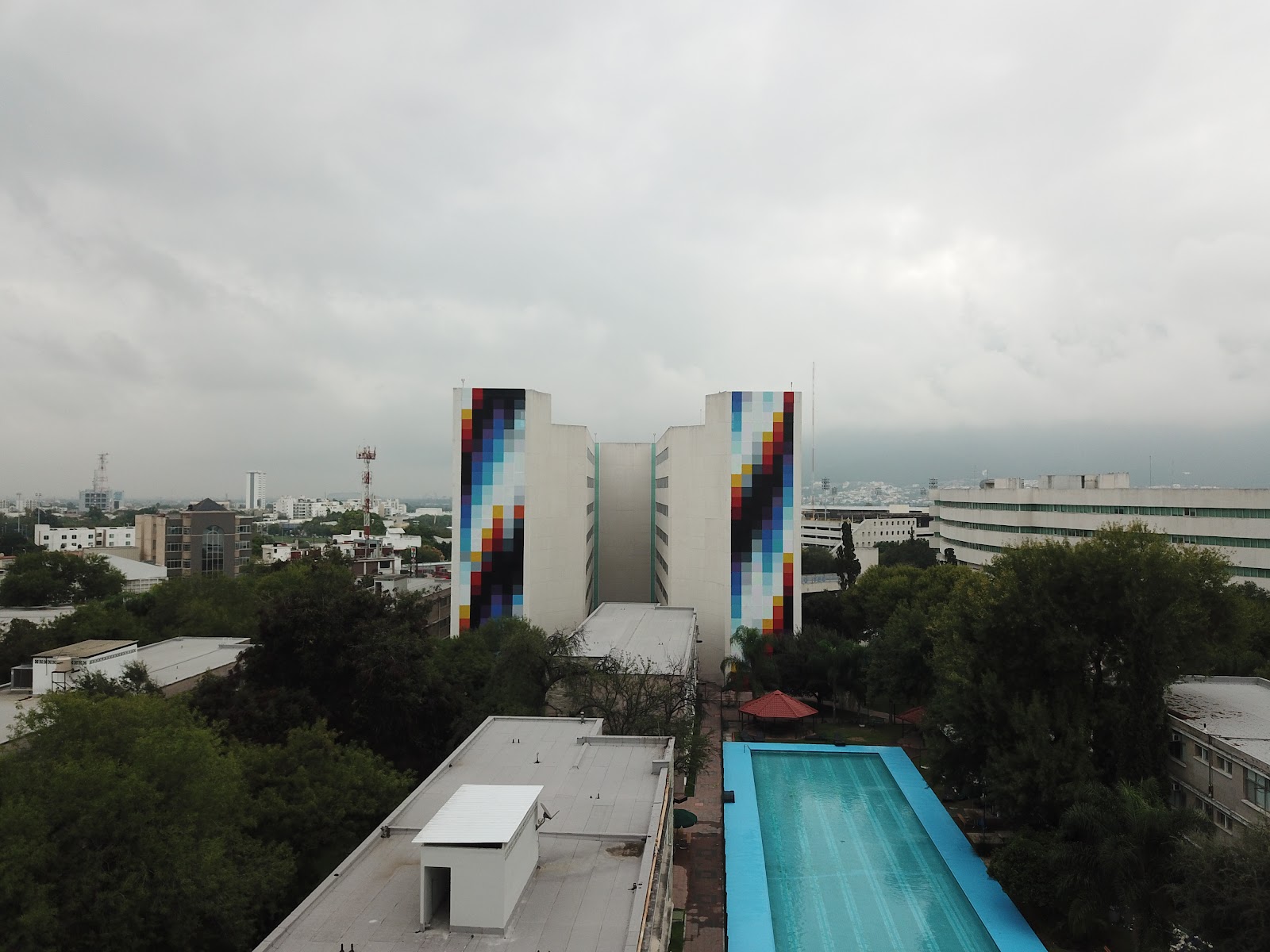 Chromadynamica for Monterrey (T.E.C), 2017 — foto del Drive del estudio (harvest 2026-07-04) · carpeta monterrey-2017-tec