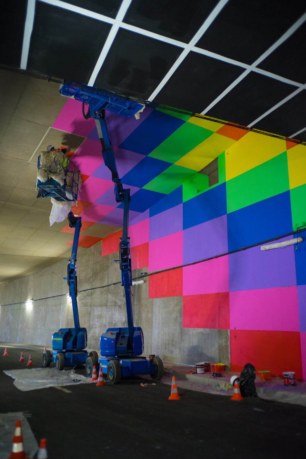 Data Somersault, 2016 — foto del Drive del estudio (harvest 2026-07-04) · carpeta paris-2016-palais-de-tokyo