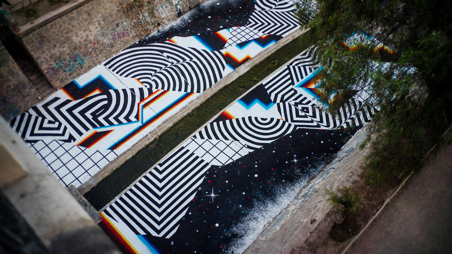 Proyecto Víbora, 2008 — El conjunto, con las constelaciones de color sobre el negro.