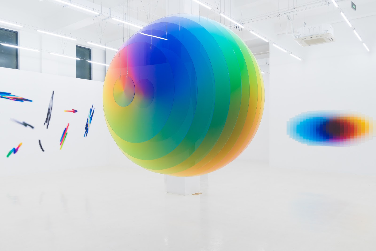 Distance, Speed, Time, Formula — vista de sala (danysz-shanghai-2019-dstf-5.jpg)