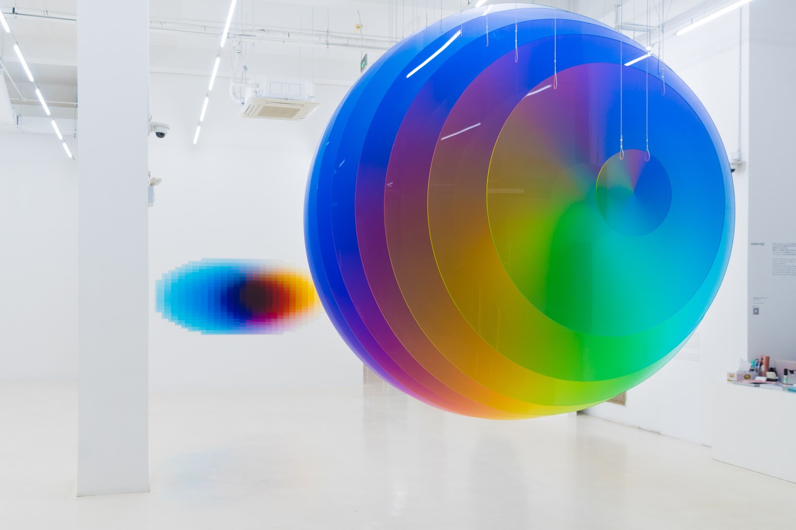 Distance, Speed, Time, Formula — vista de sala (danysz-shanghai-2019-dstf-6.jpg)