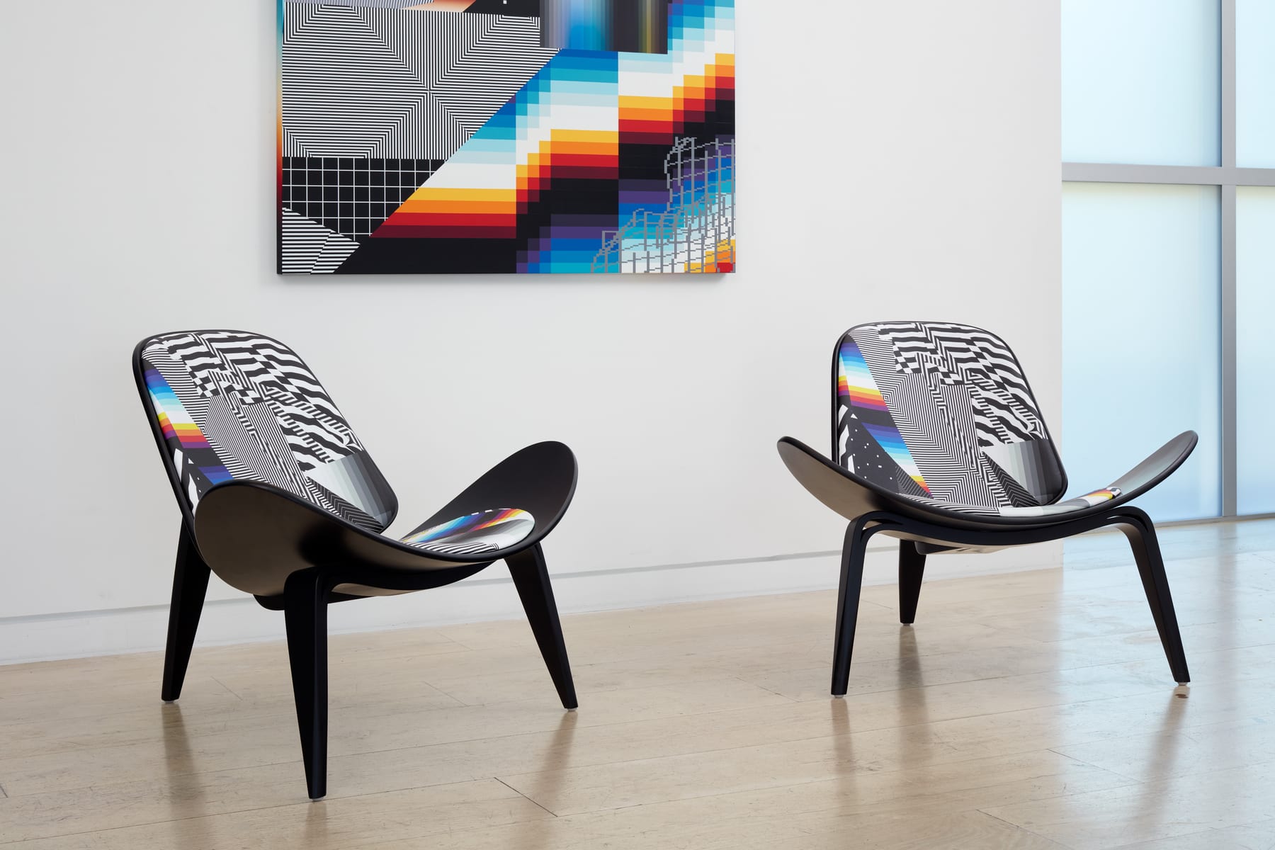 Etai & Felipe Pantone: Parallel Practices — Tailored Structures & Kinetic Surfaces — vista de sala (etai-felipe-pantone-parallel-practices-tailored-structures-kinetic-surfaces-2026-4.jpg)